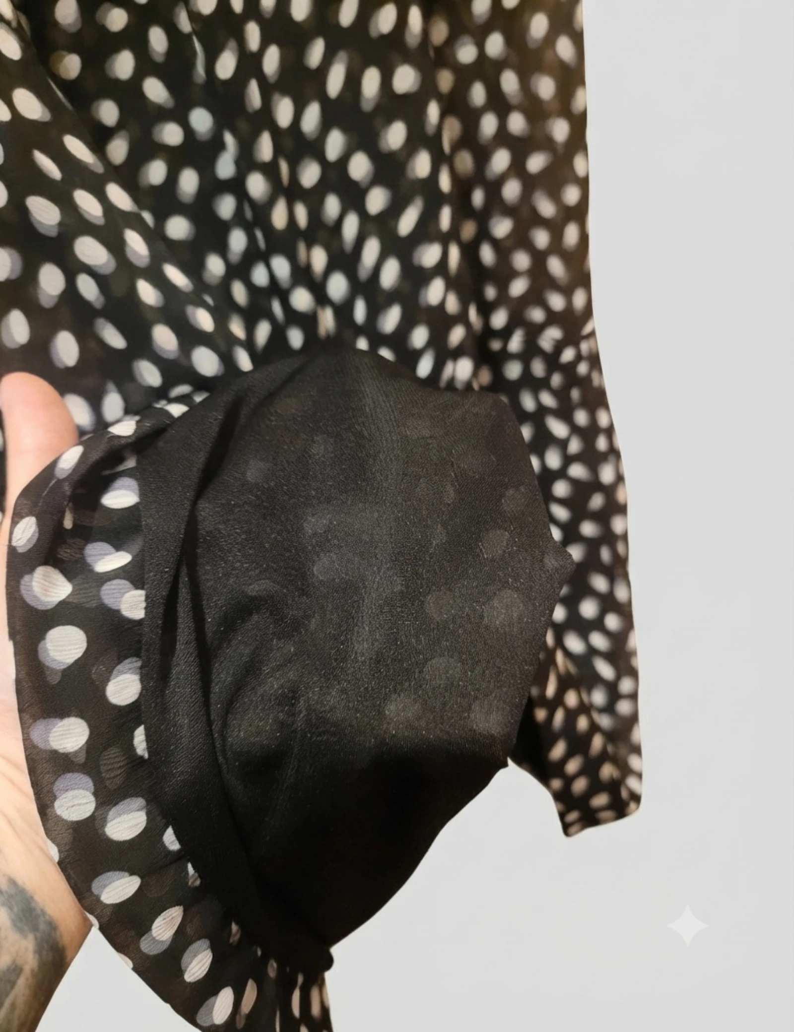 Vestido curto fluido de lunares preto e branco tamanho xl – photo 4